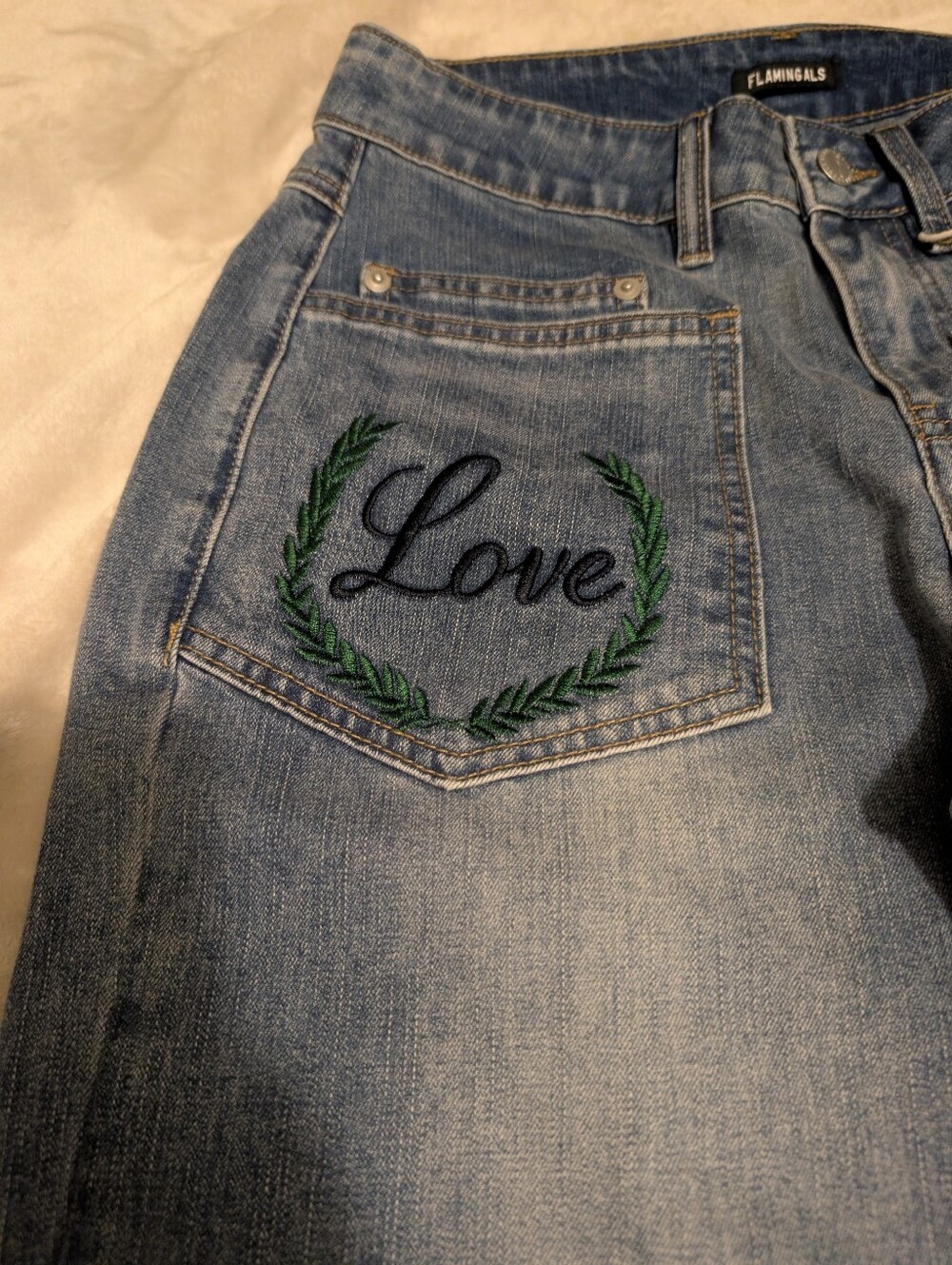 Flamingals Wide Leg Embroidered Love Rose Embroidered Jeans Valentines NWT Small - Picture 7 of 13